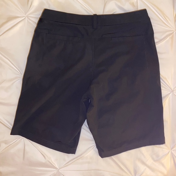 Lululemon Mens Shorts - Picture 3 of 3